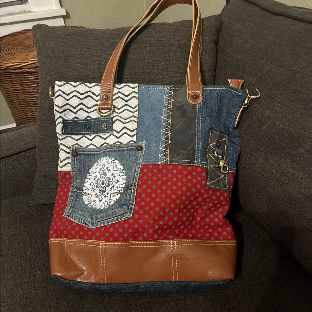Patchwork Tote Bag With Brown And Red Accents, Sh… - image 2